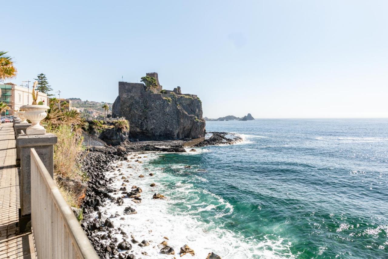 Castello Normanno Modern Sea View Apartment Aci Castello Exterior foto